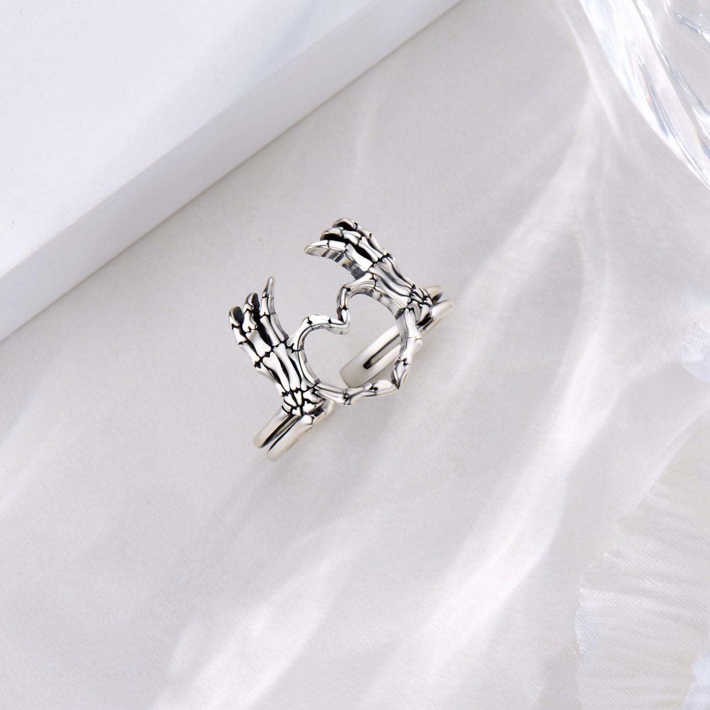 Skull Than Heart Paw Index Finger Retro Ring